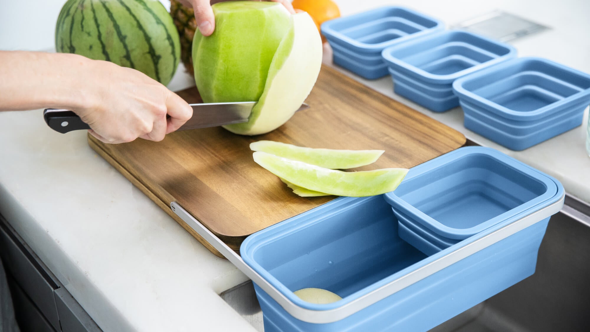 Tidyboard-16-9-Blue-Lifestyle-9