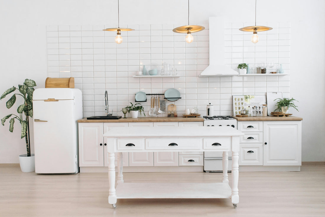 Maximizing Small Kitchen Spaces: Smart Tools and Organization Tips